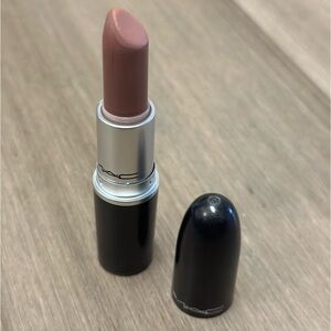 MAC LIPSTICK REALLY ME